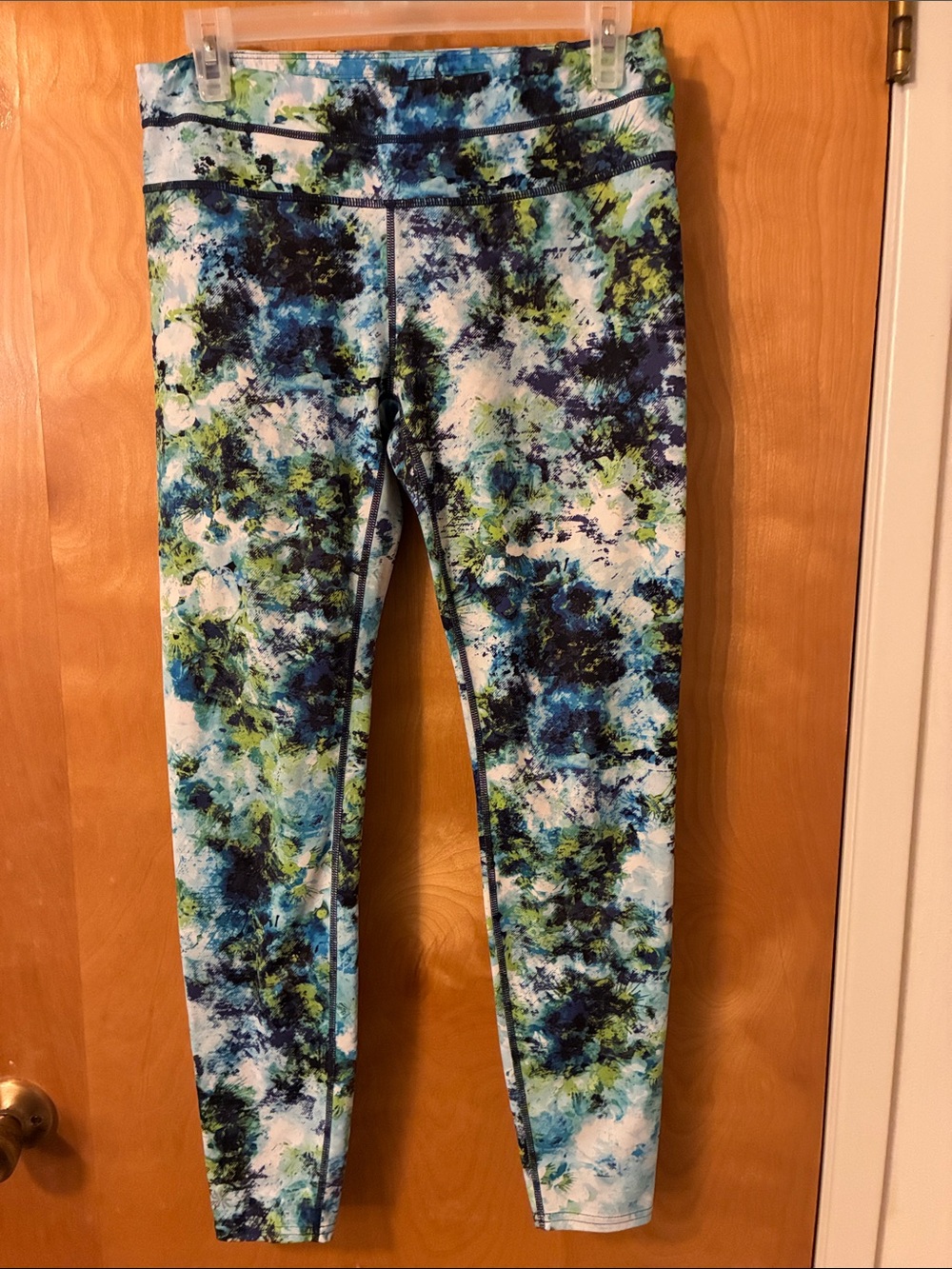 Athleta Active Leggings in Blue & Green Abstract Print M